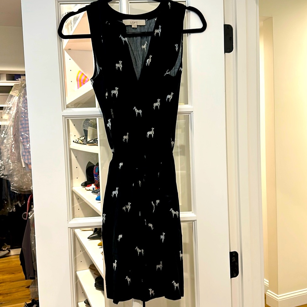 Loft Zebra Patterned Split Neck Mini Dress Size S… - image 1